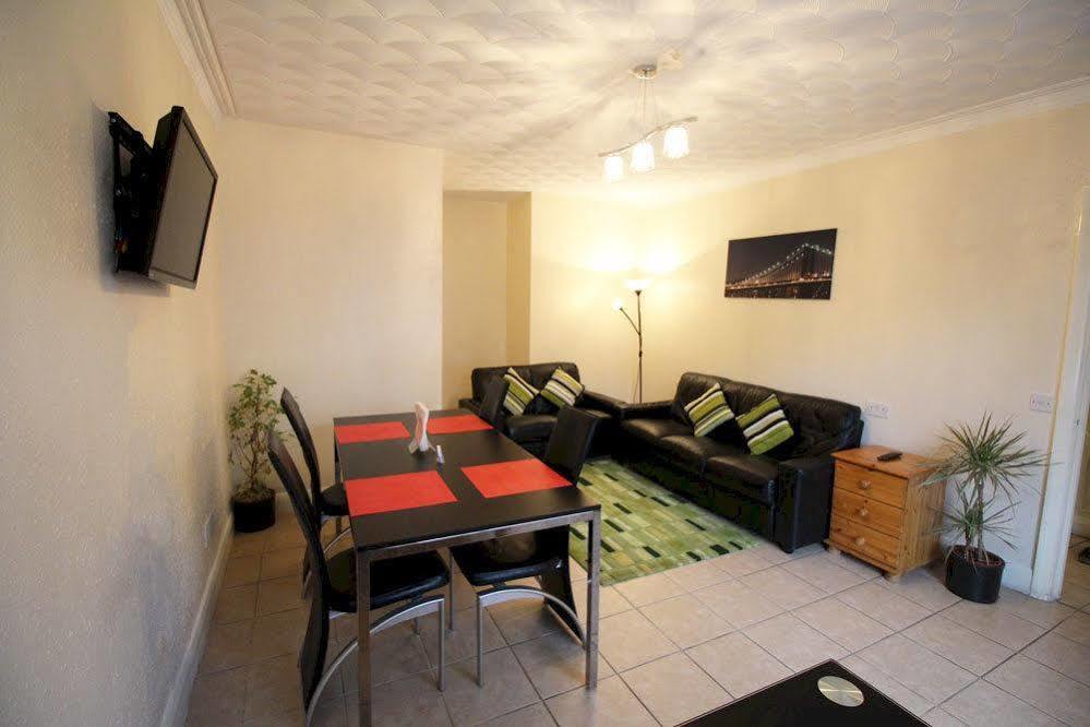 Flexistay Aparthotel Sutton Sutton  Zewnętrze zdjęcie